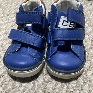 Nwot ciao size 4.5t shoes velcro